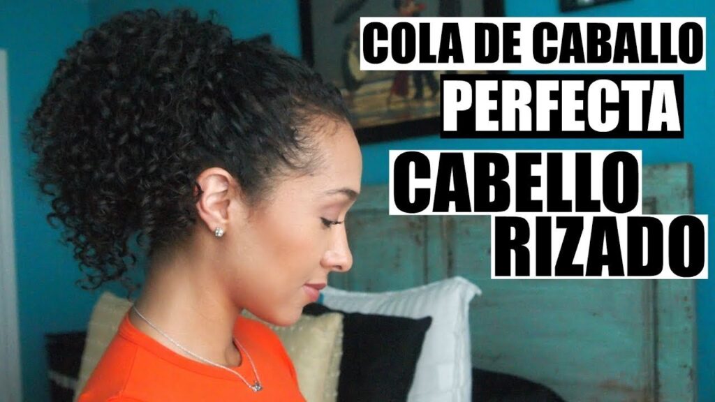 Cómo hacer una cola de caballo perfecta con cabello rizado